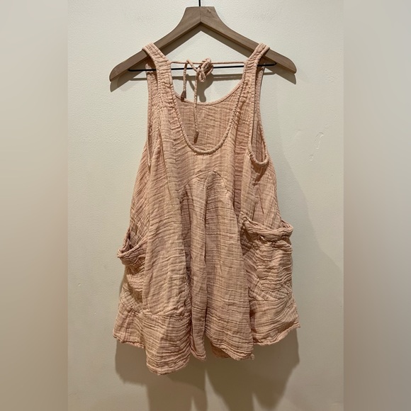 Free People Light Blush Pink Babydoll Flowy Dress Shirt Top - women’s size small - Picture 2 of 8